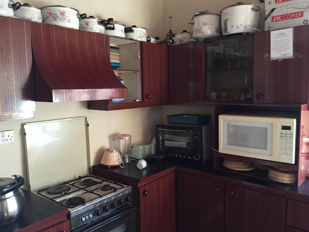 Lake Bungalow Hotel Канди Екстериор снимка